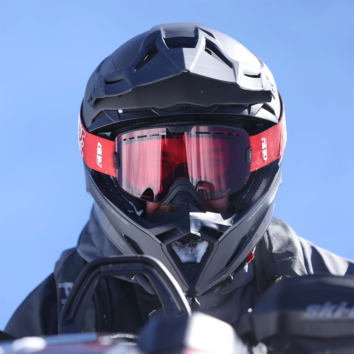 What is the Difference Between Snowmobile and Dirt Bike Helmets? 509