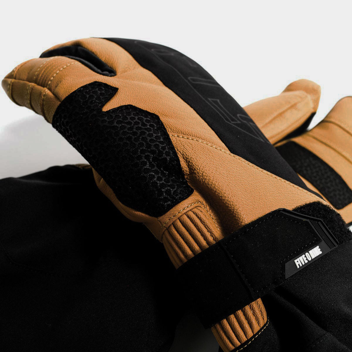 Duke Trigger Finger Mitt