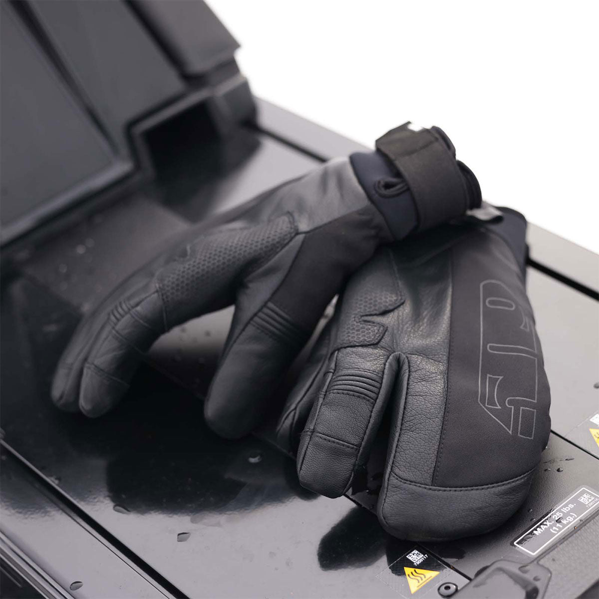 Fisticuff Trigger Finger Mitt