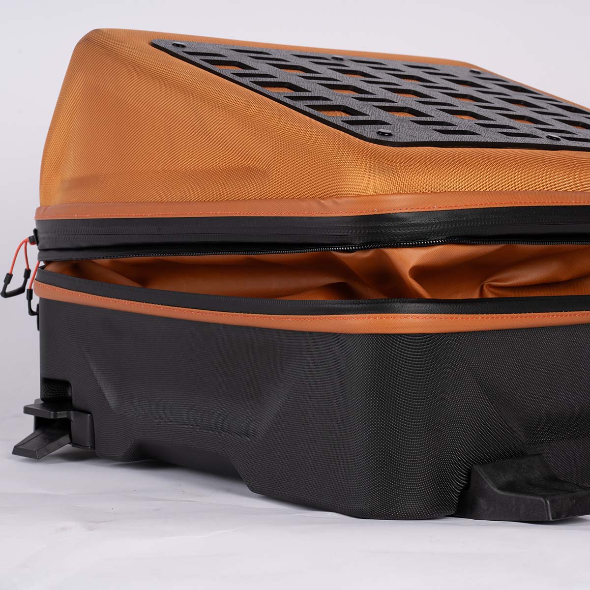 Trail Tunnel Bag