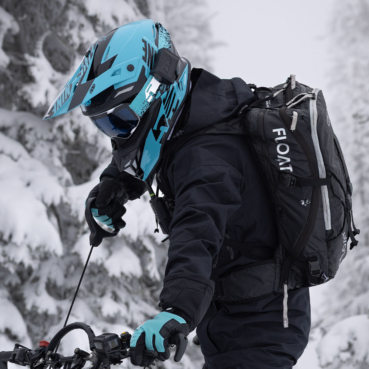 Atmosphere Helmet