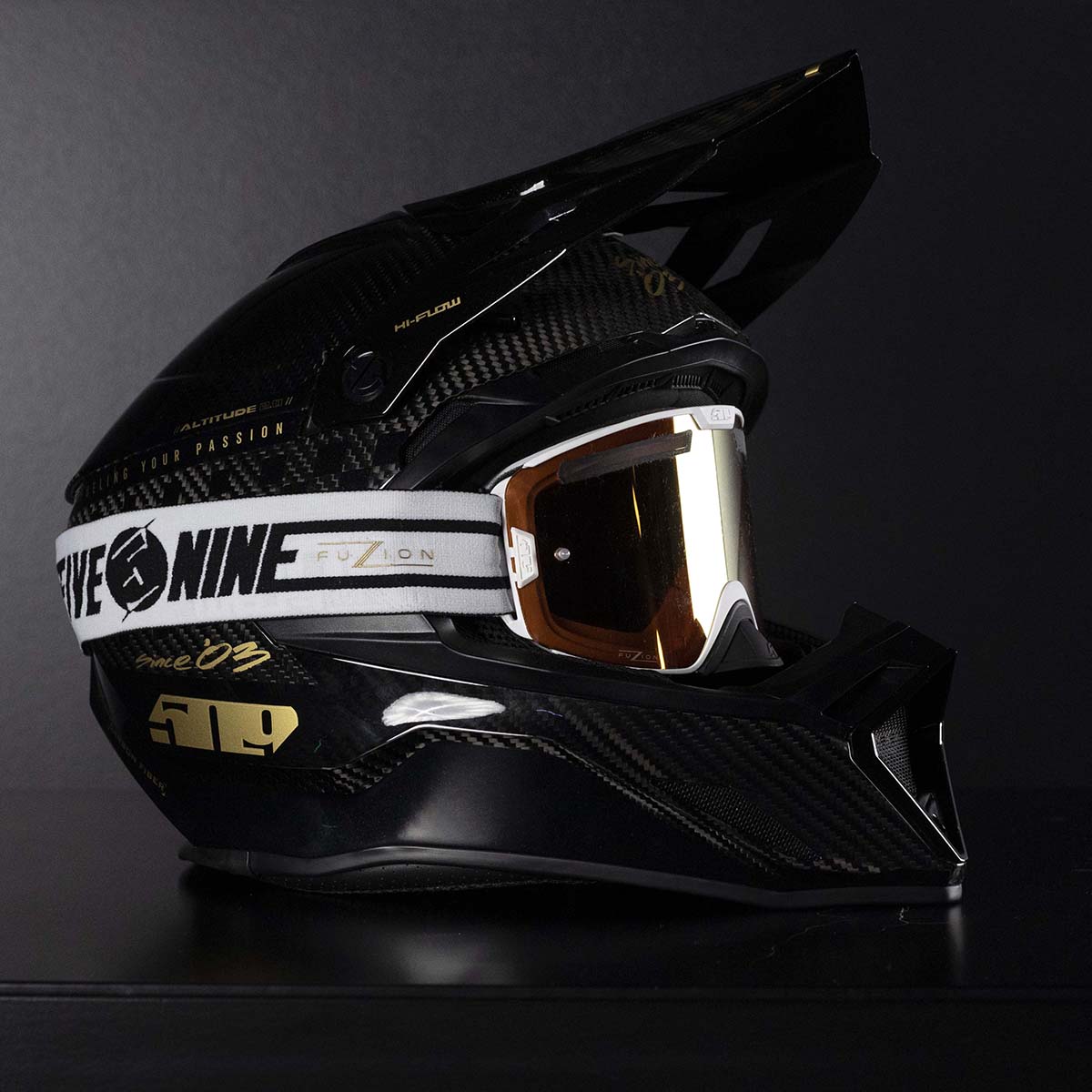 509 Altitude 2.0 Carbon Fiber 3K Hi-Flow Snowmobile Helmet ECE Black Ops Small e 509 Altitude 2.0 Carbon Fiber 3K Hi-Flow Snowmobile Helmet ECE Black Ops Small e