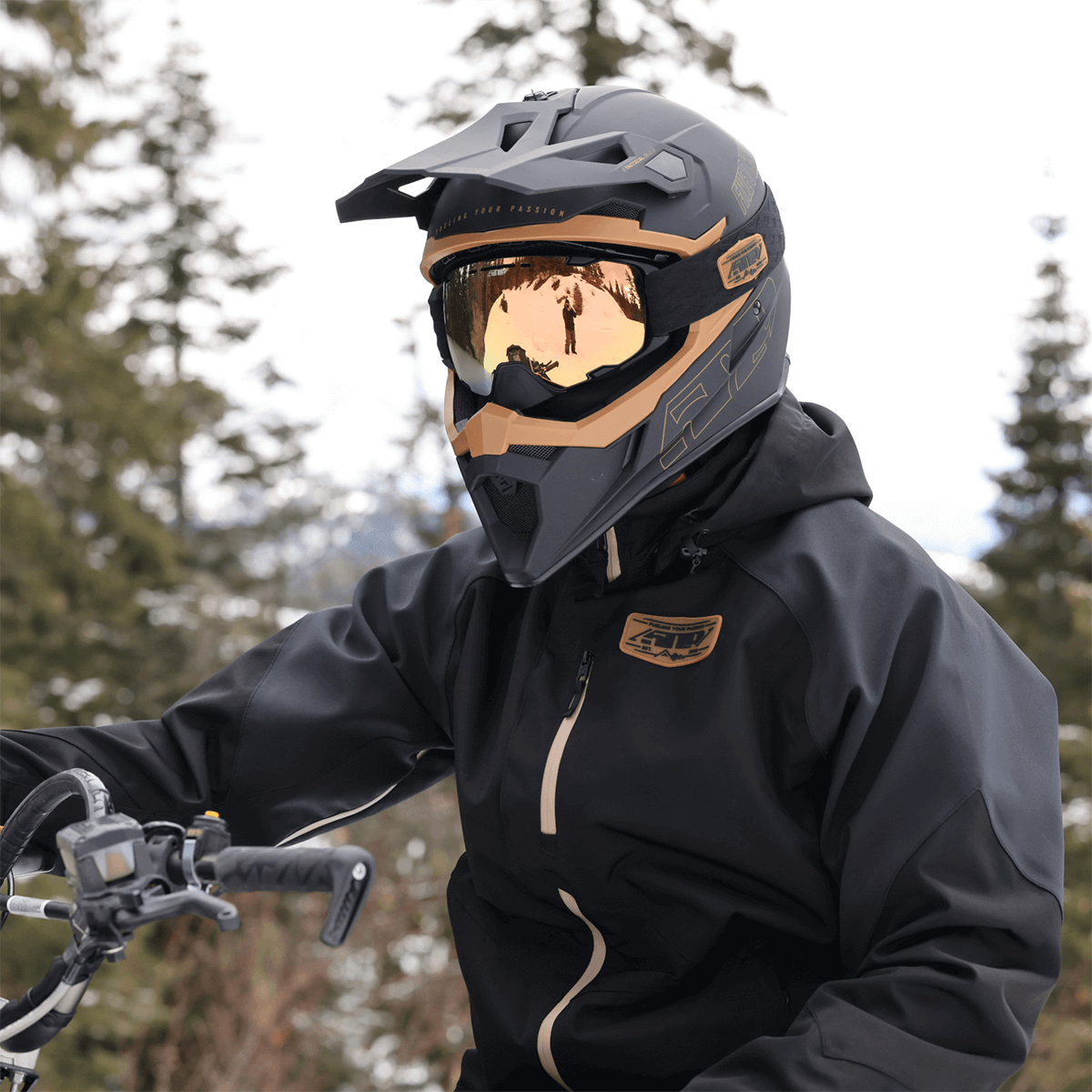 adventure helmet with goggles Tactical 2.0 Helmet