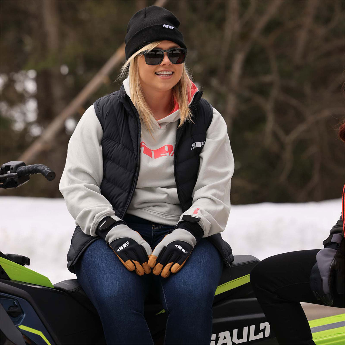 Women's Syn Down Hybrid Vest