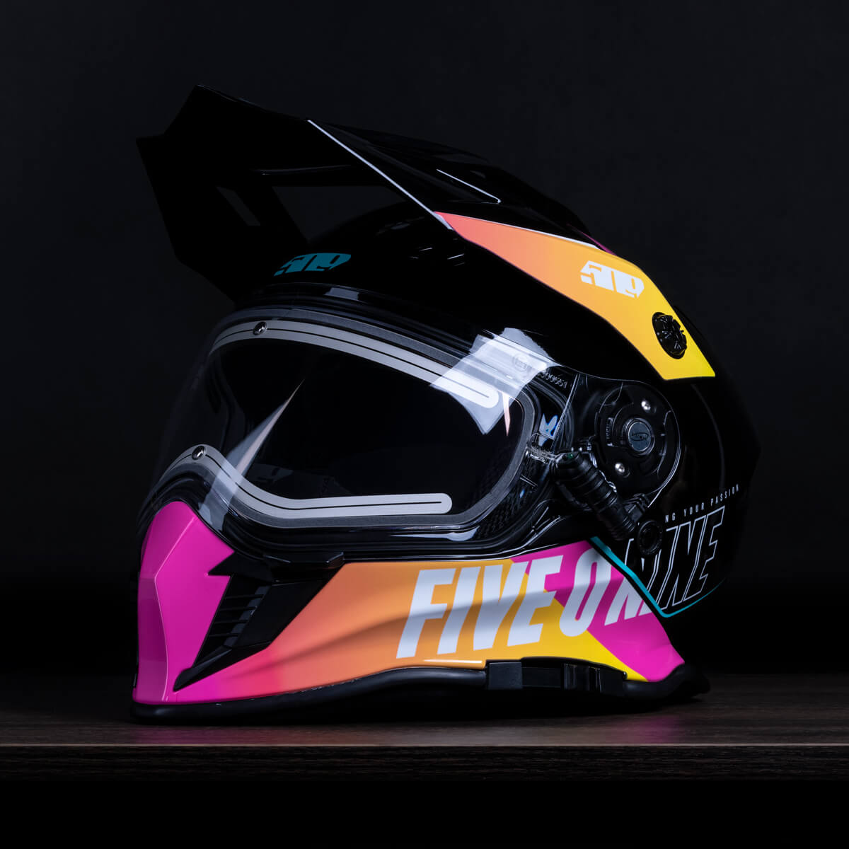 Delta R3L Ignite Helmet Storm Chaser (2024) / MD Delta R3L Ignite Helmet Storm Chaser (2024) / MD