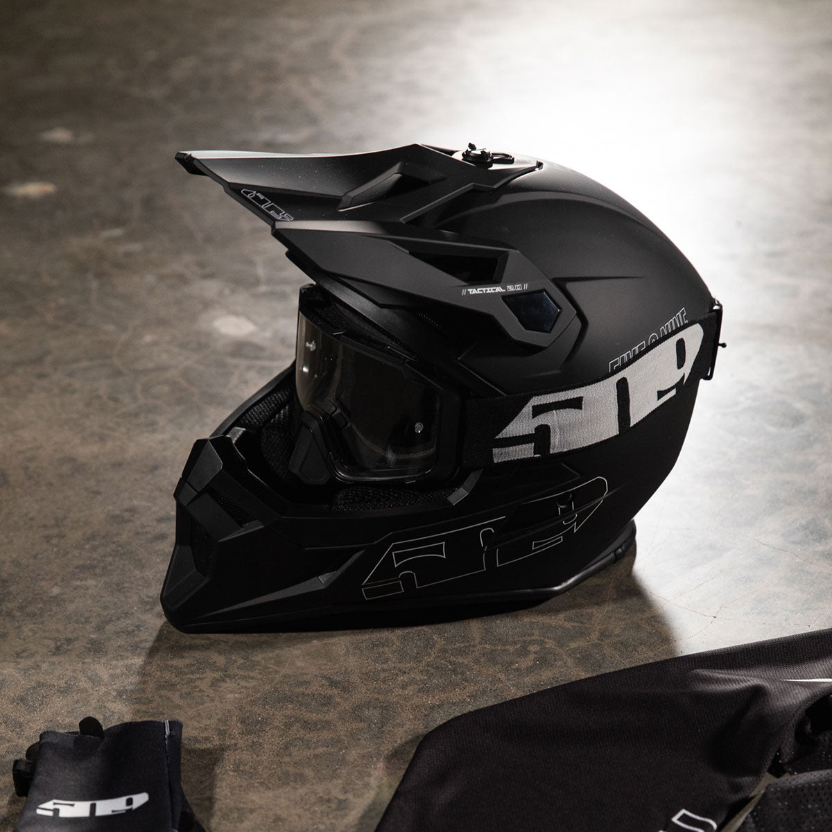 bike helmet tactical Tactical 2.0 Enduro Helmet with Fidlock